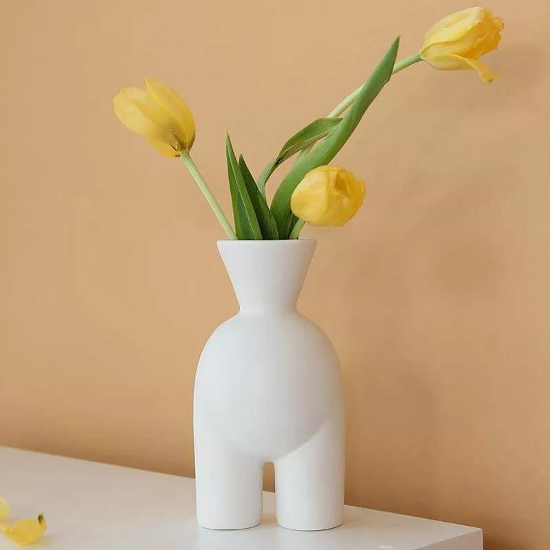 Minimal Ceramic Human Form Vases Curvy | Sage & Sill